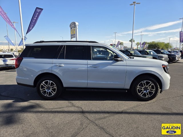 Certified 2025 Ford Expedition Active AWD/4WD image 7