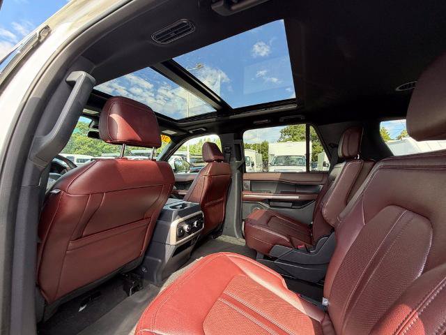 Certified 2024 Ford Expedition Limited AWD/4WD image 17