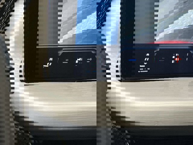 Certified 2024 Ford Escape Platinum image 30