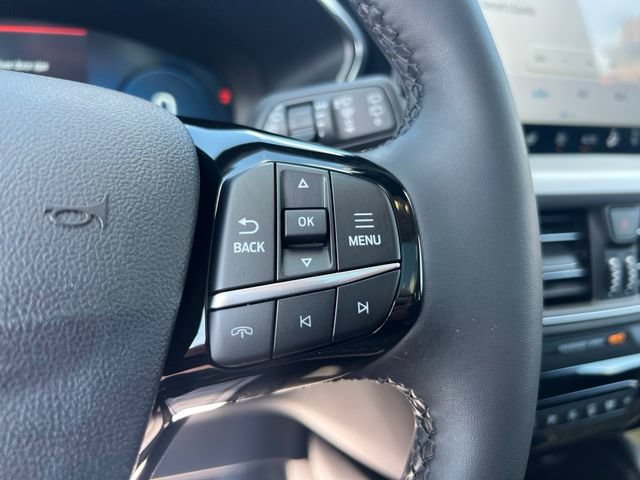 Certified 2024 Ford Escape Platinum w/ Premium Technology Package AWD/4WD image 10