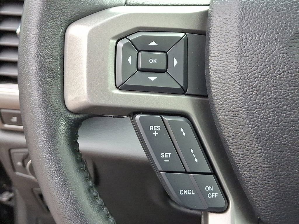 Certified 2021 Ford Expedition XLT image 24