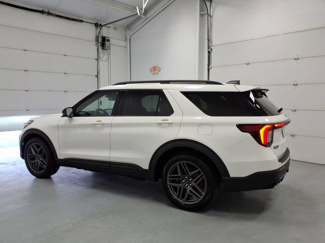 Certified 2025 Ford Explorer ST w/ Sun And Sound Package RWD image 6