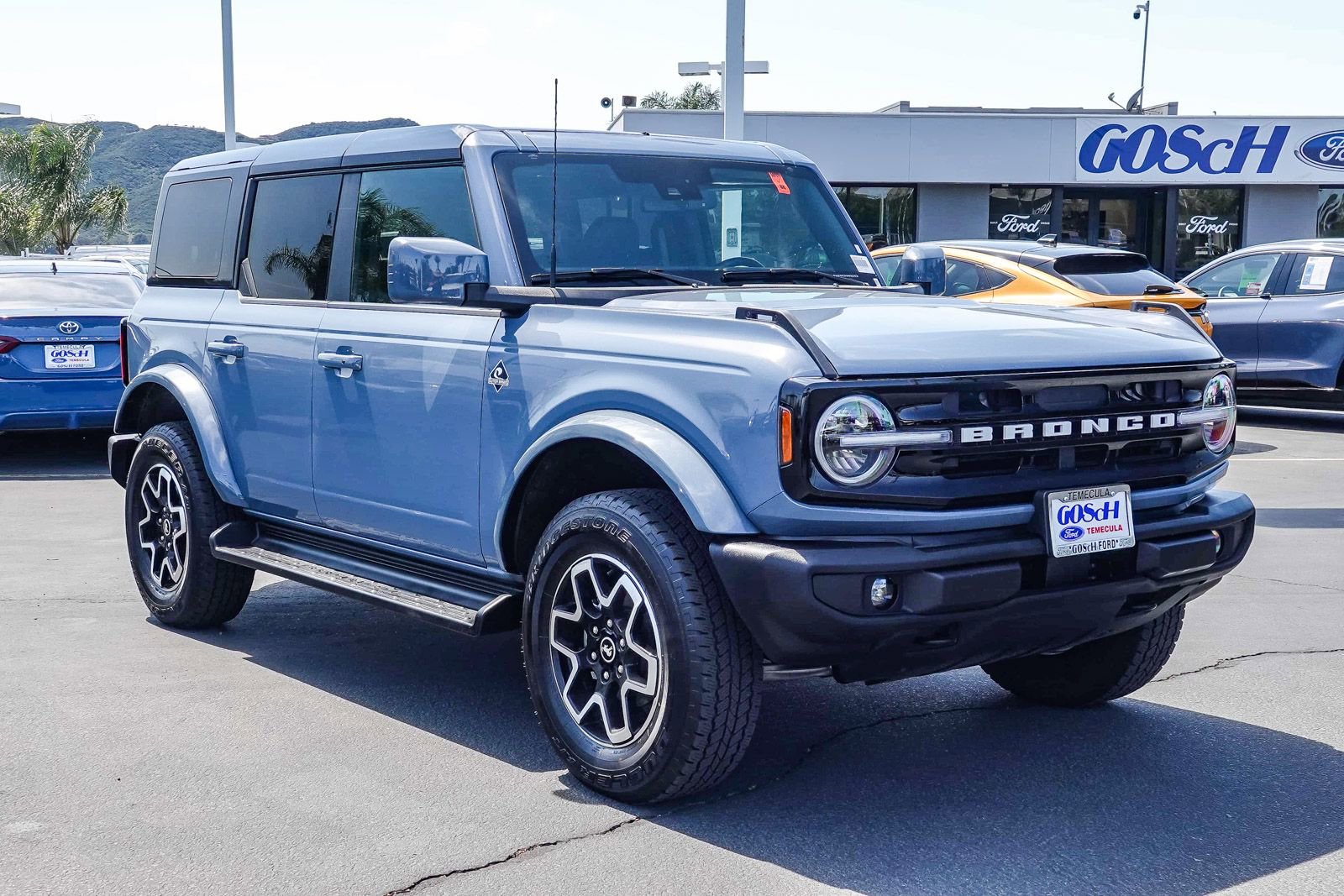 Certified 2025 Ford Bronco Outer Banks AWD/4WD image 3