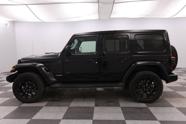 Used 2021 Jeep Wrangler Unlimited Sahara AWD/4WD image 7