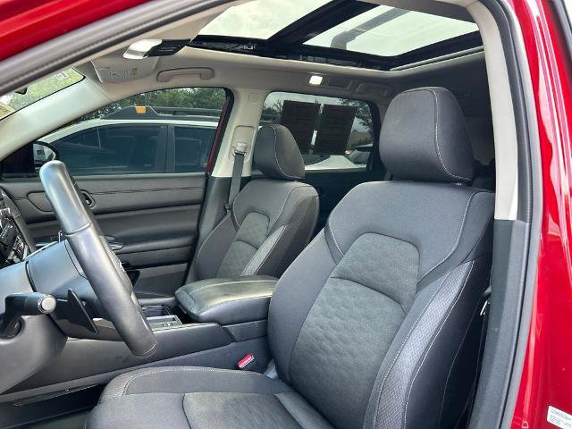 Used 2024 Nissan Pathfinder SV w/ SV Premium Package FWD image 20