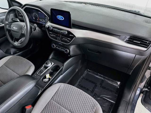Certified 2022 Ford Escape SE w/ SE Sport Appearance Package FWD image 32