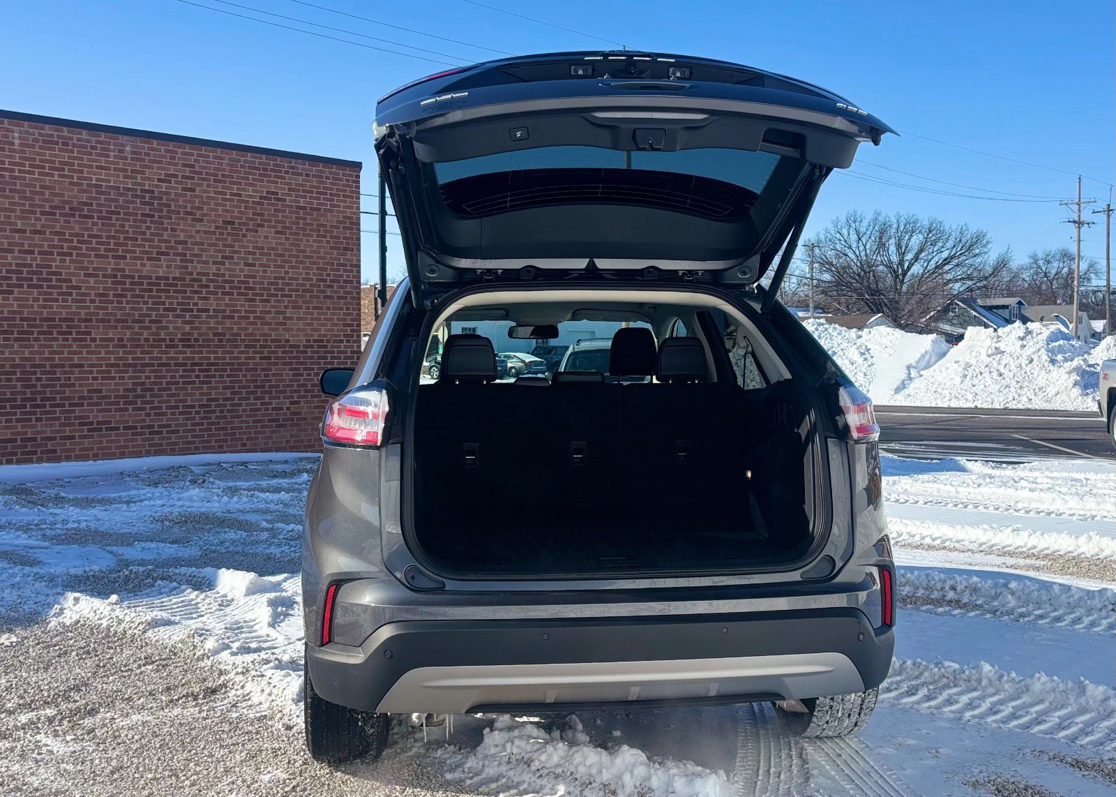 Certified 2024 Ford Edge SEL w/ Convenience Package image 9