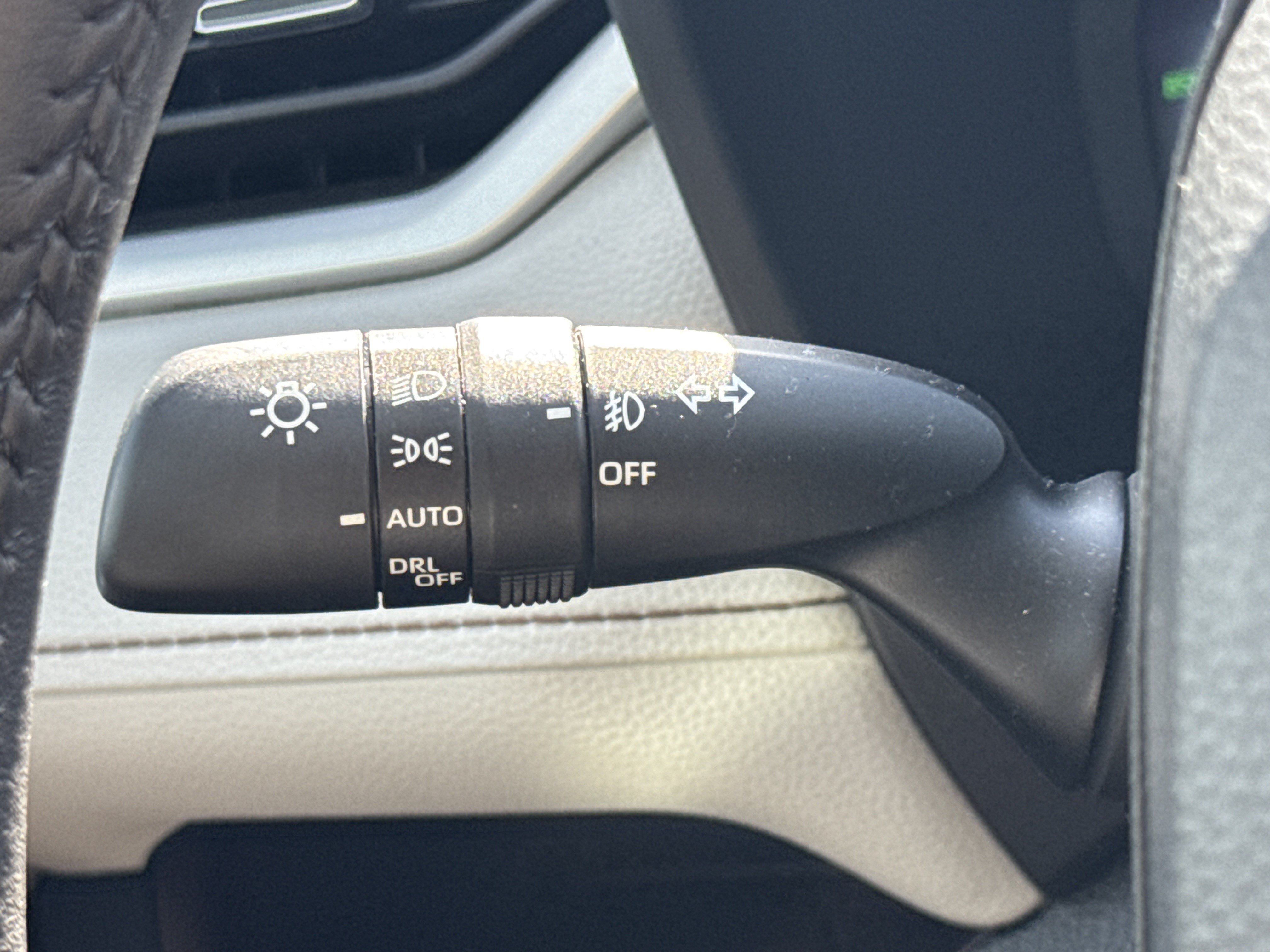 Used 2025 Toyota RAV4 Limited w/ Weather Package AWD/4WD image 22