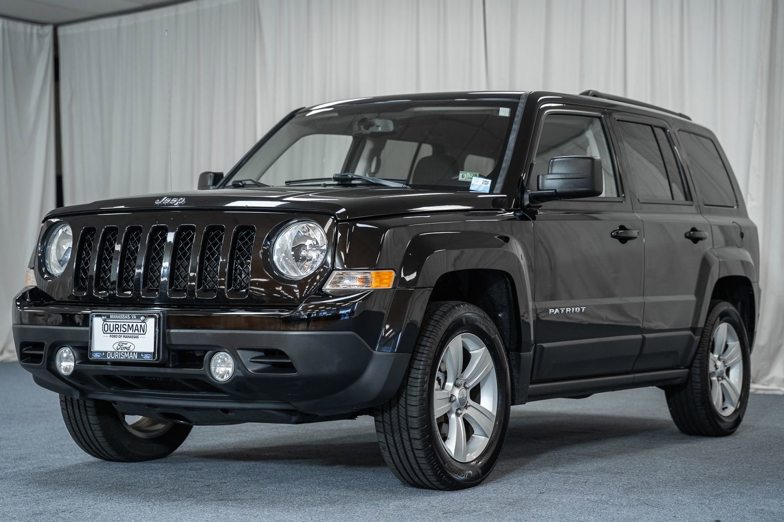 Used 2017 Jeep Patriot Latitude image 3