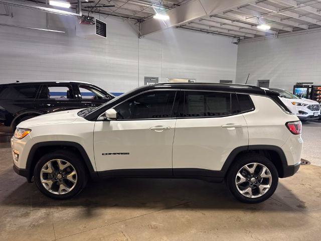 Used 2018 Jeep Compass Limited AWD/4WD image 5
