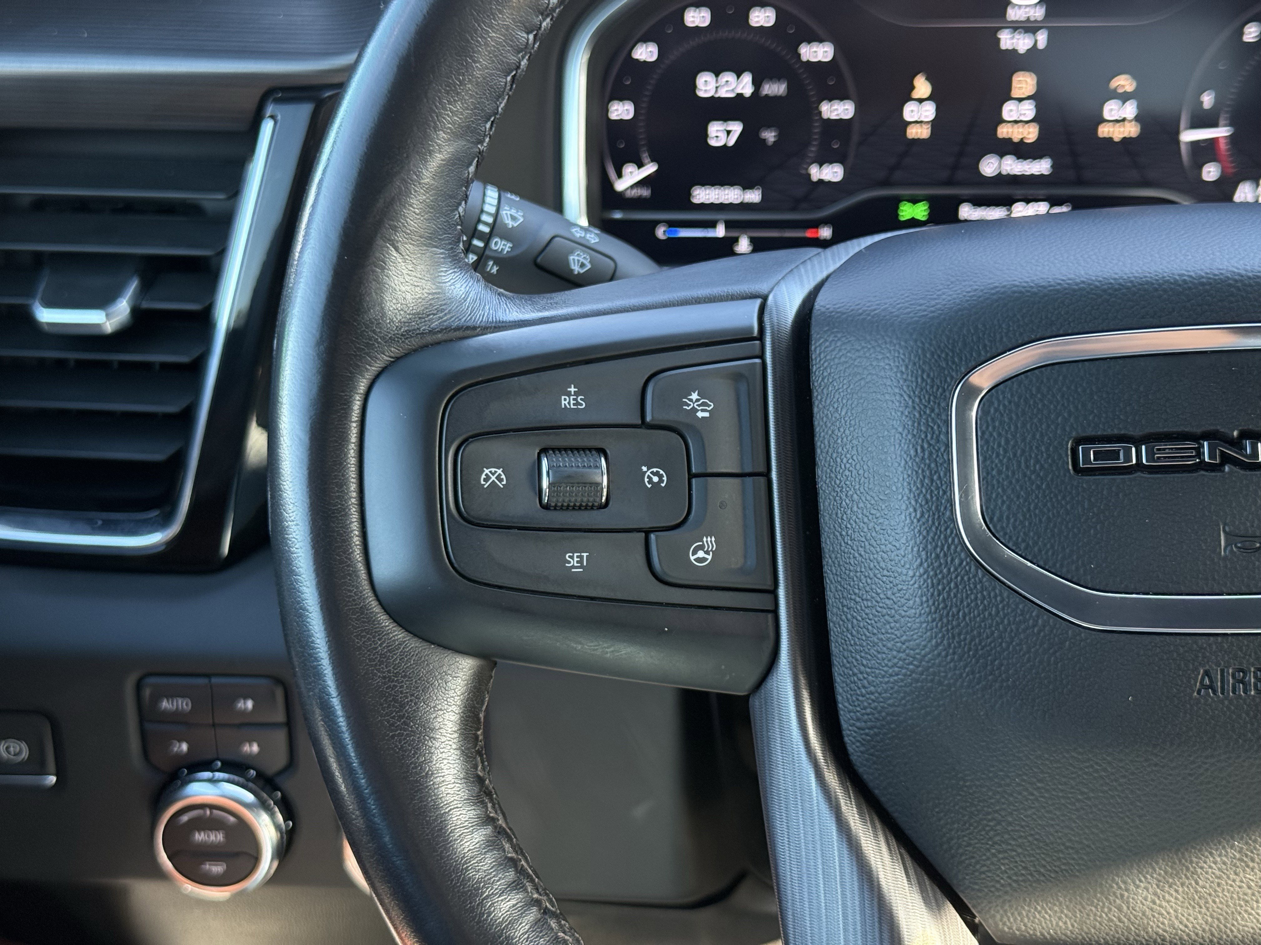 Used 2024 GMC Sierra 2500 Denali Ultimate image 27