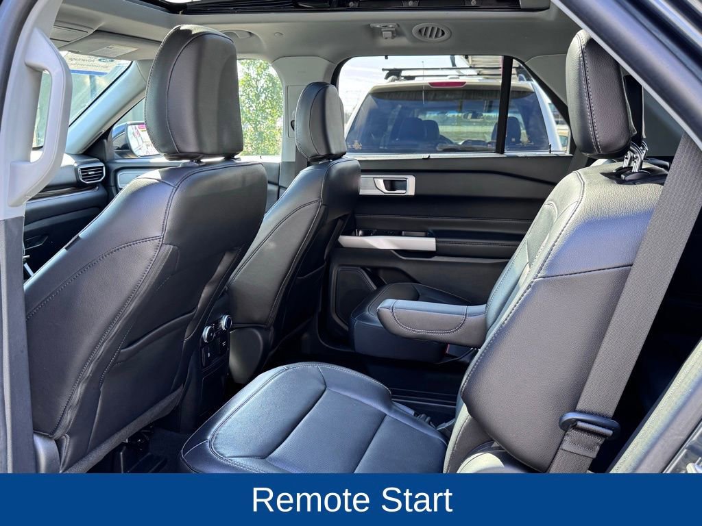 Certified 2022 Ford Explorer Limited w/ Hybrid Equipment Group 310A image 11