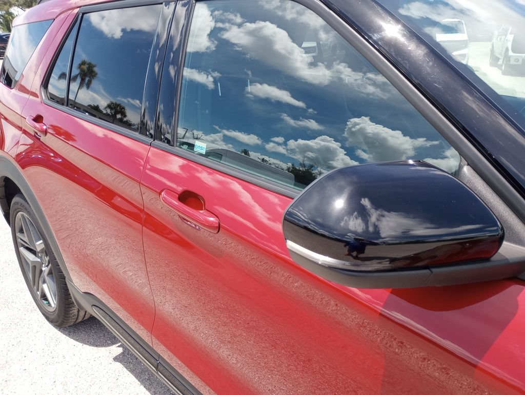 Certified 2025 Ford Explorer ST RWD image 10