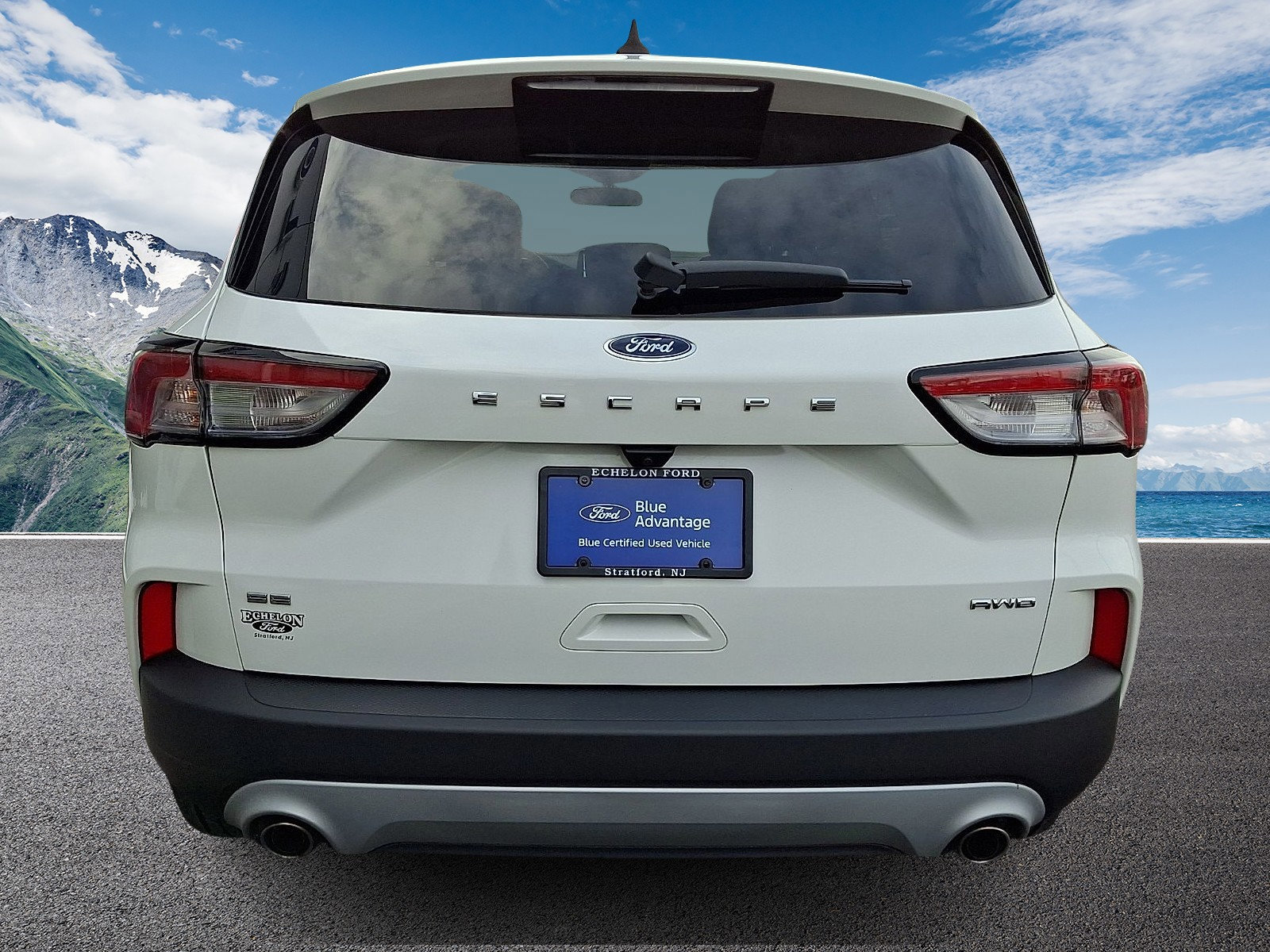 Certified 2022 Ford Escape SE w/ Convenience Package image 3