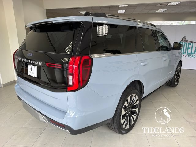 Certified 2025 Ford Expedition Platinum w/ Driver's Package AWD/4WD image 9