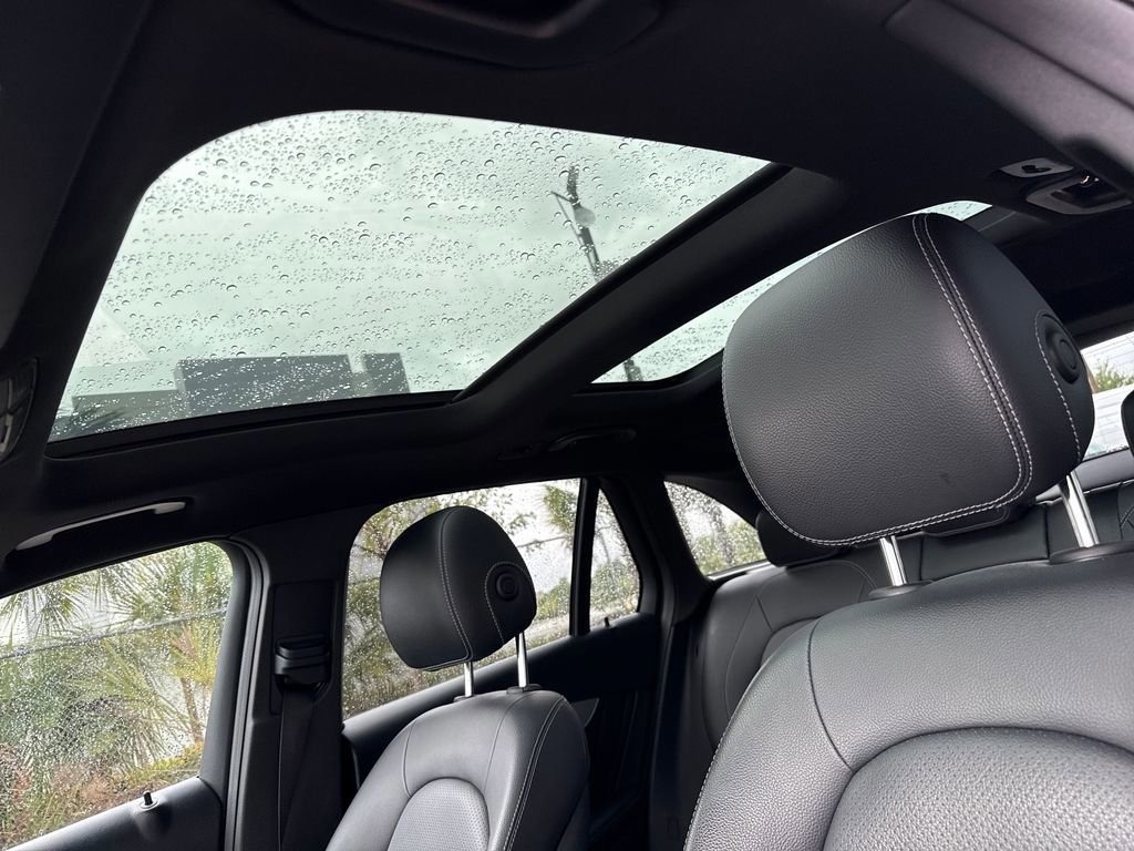 Used 2019 Mercedes-Benz GLC 300 image 10