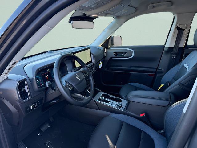 Certified 2025 Ford Bronco Sport Outer Banks w/ Outer Banks Tech Package+ AWD/4WD image 4