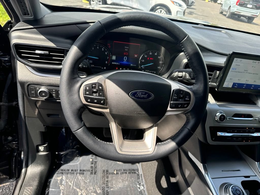 Certified 2022 Ford Explorer XLT w/ Equipment Group 202A RWD image 12