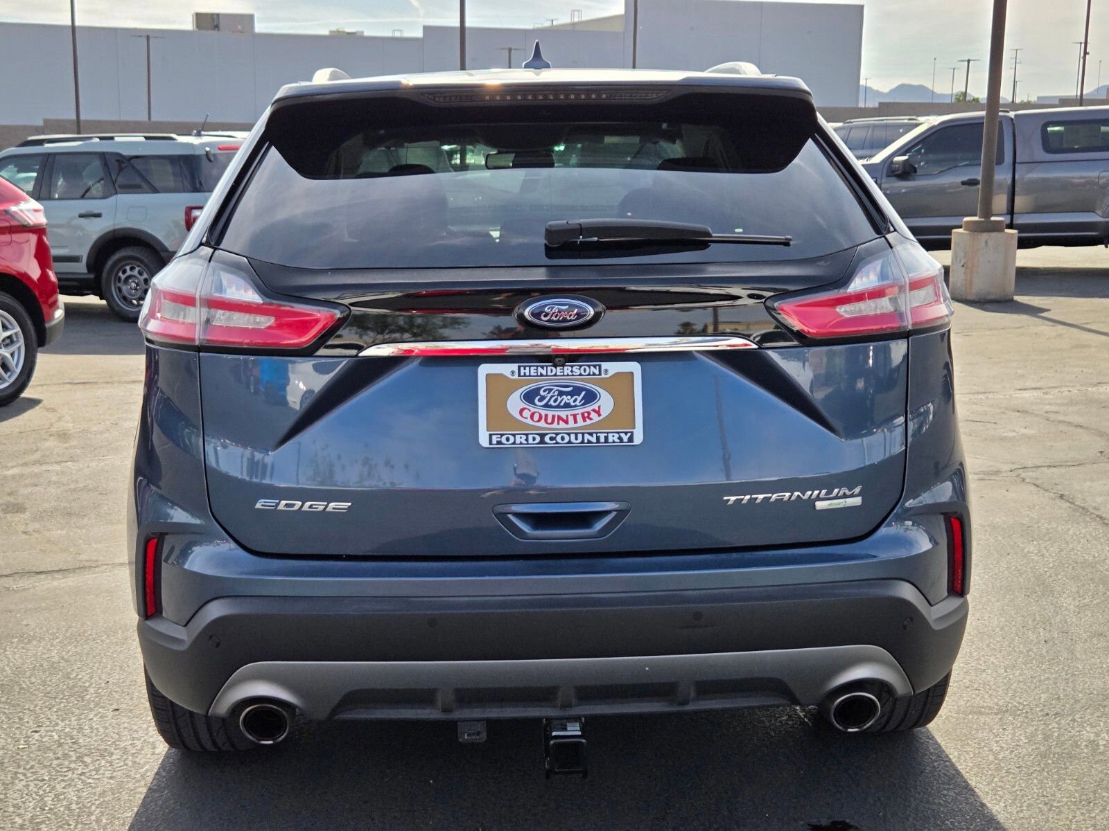 Certified 2019 Ford Edge Titanium AWD/4WD image 4