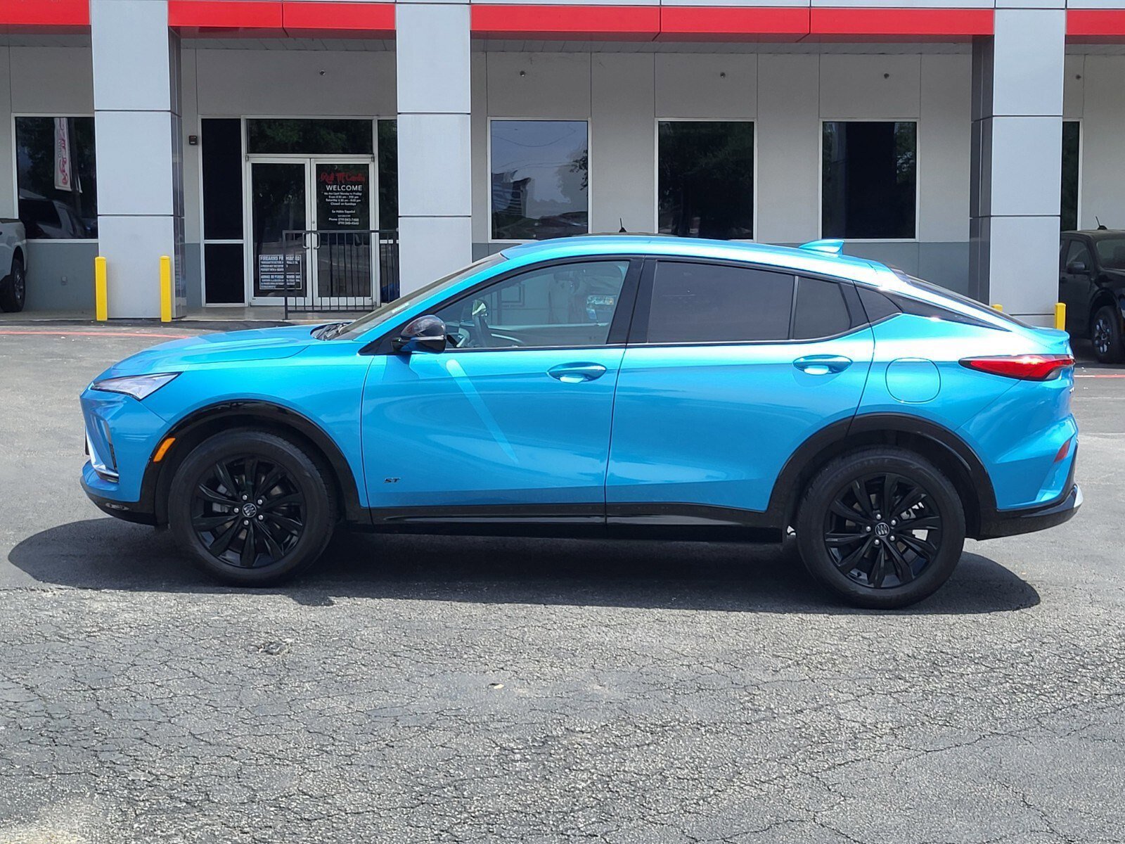 Used 2025 Buick Envista Sport Touring FWD image 6