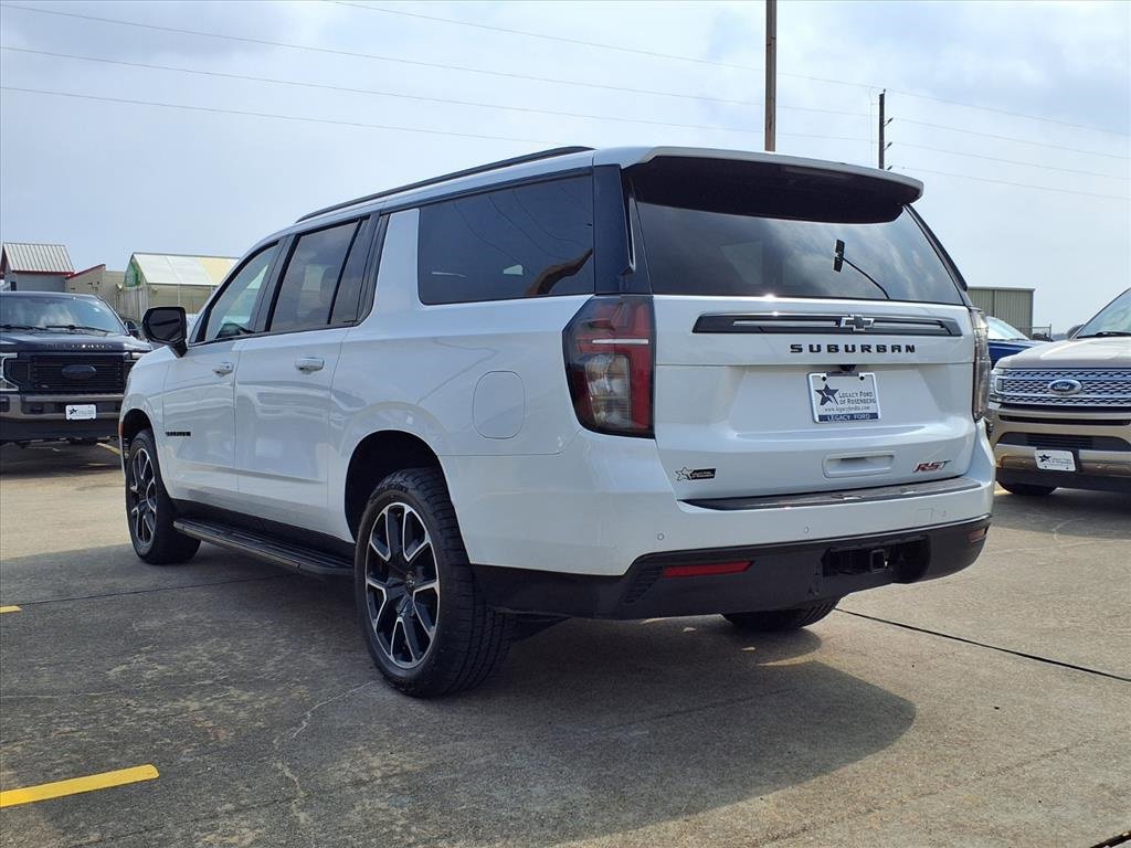 Used 2024 Chevrolet Suburban RST image 7