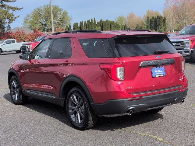 Certified 2024 Ford Explorer XLT w/ Equipment Group 202A AWD/4WD image 3