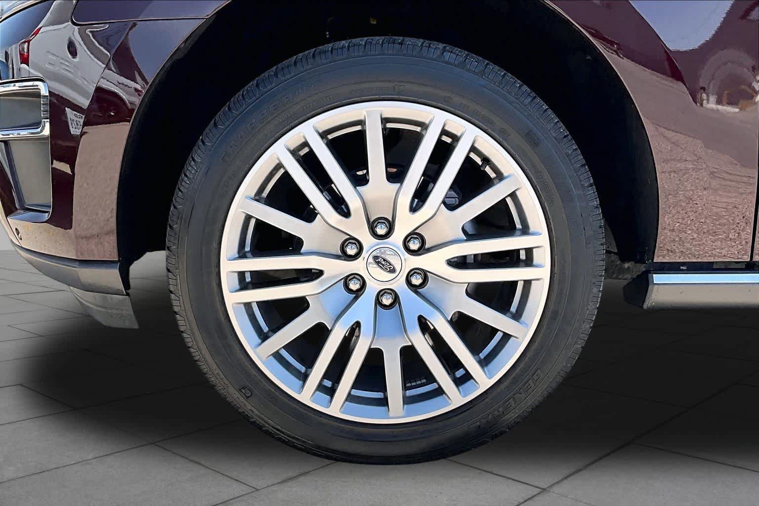 Certified 2023 Ford Expedition Limited AWD/4WD image 10