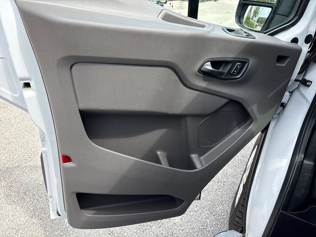 Certified 2025 Ford Transit 250 Low Roof w/ Exterior Upgrade Package RWD image 27