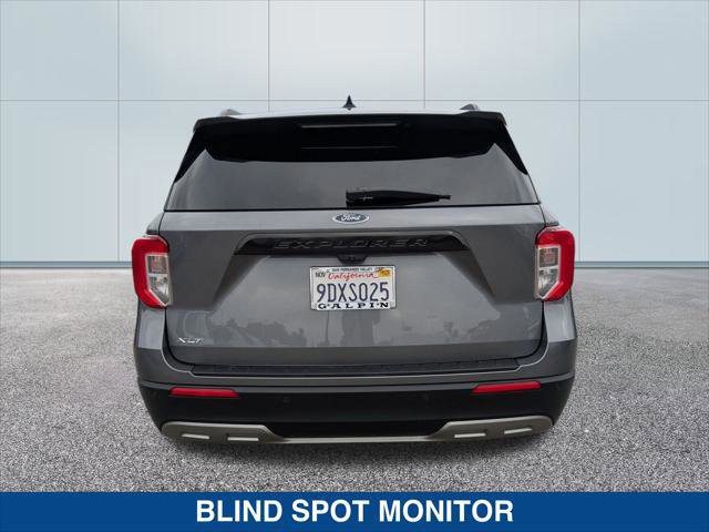 Certified 2022 Ford Explorer XLT w/ Equipment Group 202A image 3