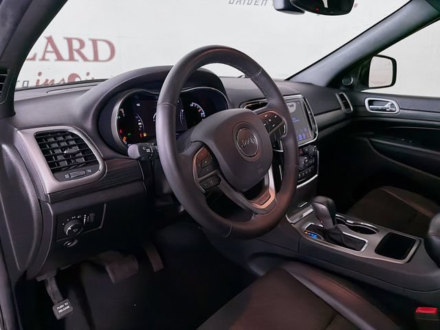 Used 2019 Jeep Grand Cherokee Altitude RWD image 11