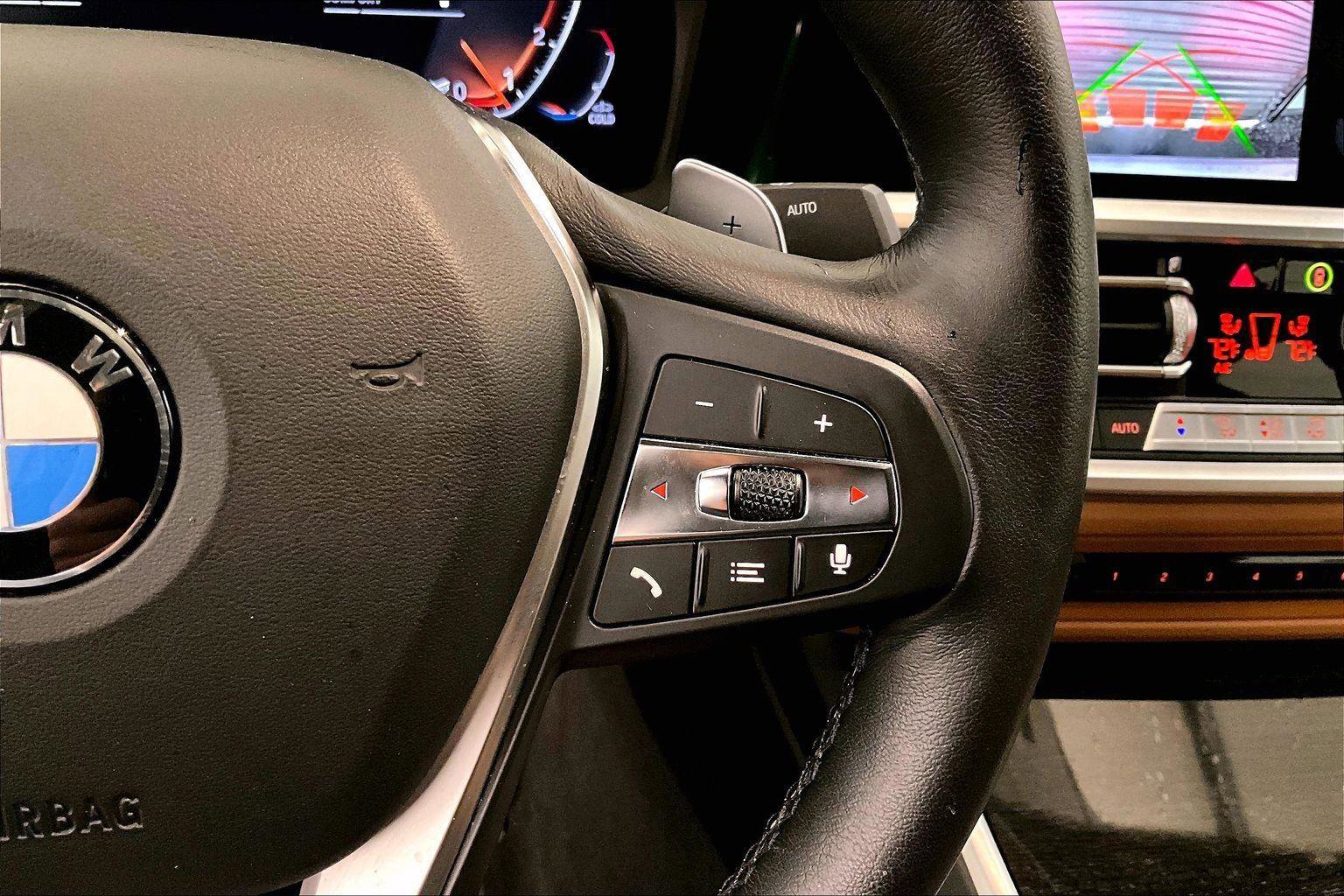 Used 2022 BMW 330i xDrive 330i xDrive w/ Driving Assistance Package image 18