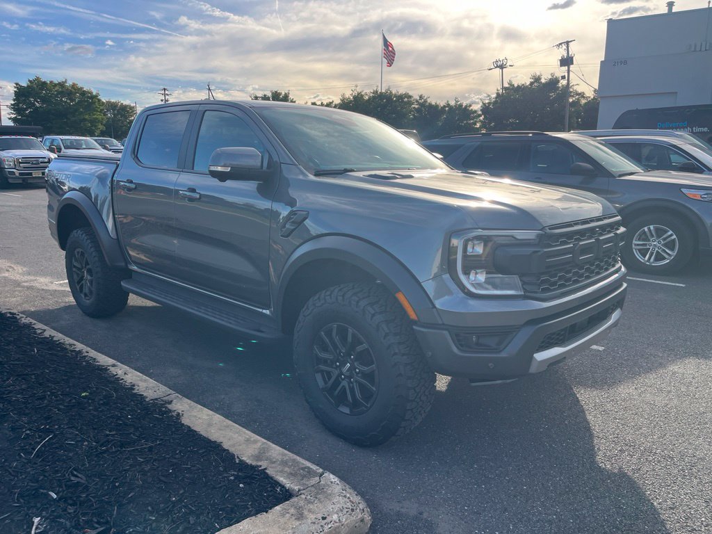 Certified 2024 Ford Ranger Raptor AWD/4WD image 3