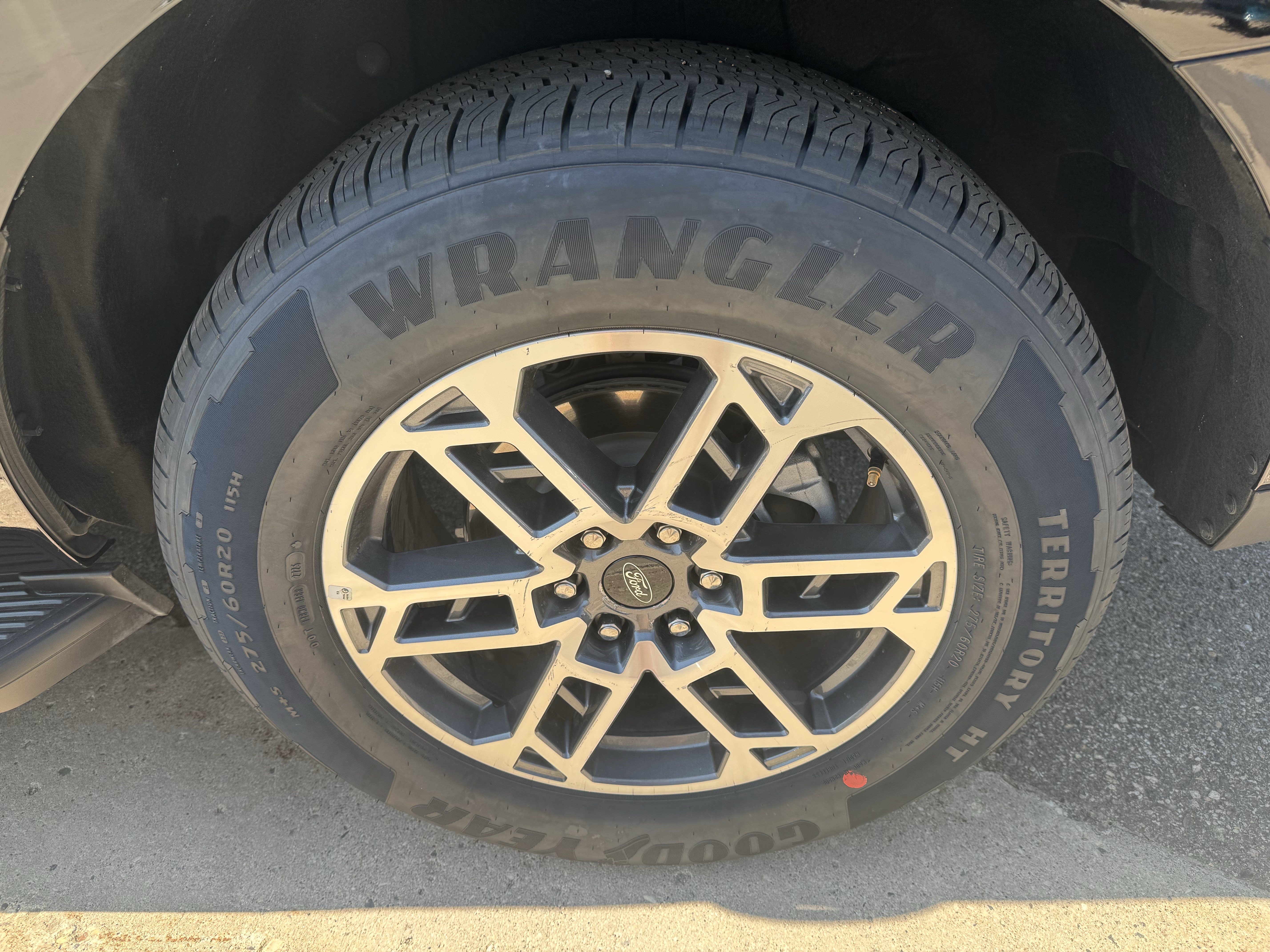 Certified 2025 Ford Expedition Max Active AWD/4WD image 9