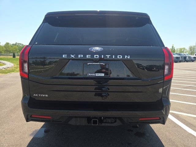 Certified 2025 Ford Expedition Active AWD/4WD image 9