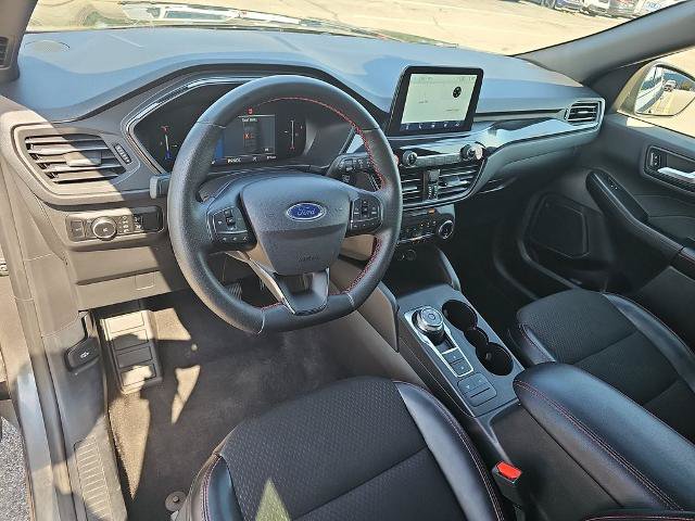 Certified 2025 Ford Escape ST-Line Select AWD/4WD image 16