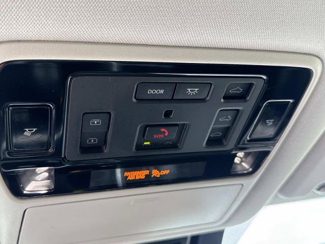 Used 2025 Toyota Grand Highlander AWD image 32
