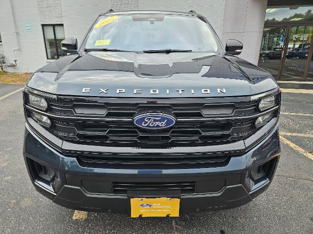 Certified 2025 Ford Expedition Active AWD/4WD image 2