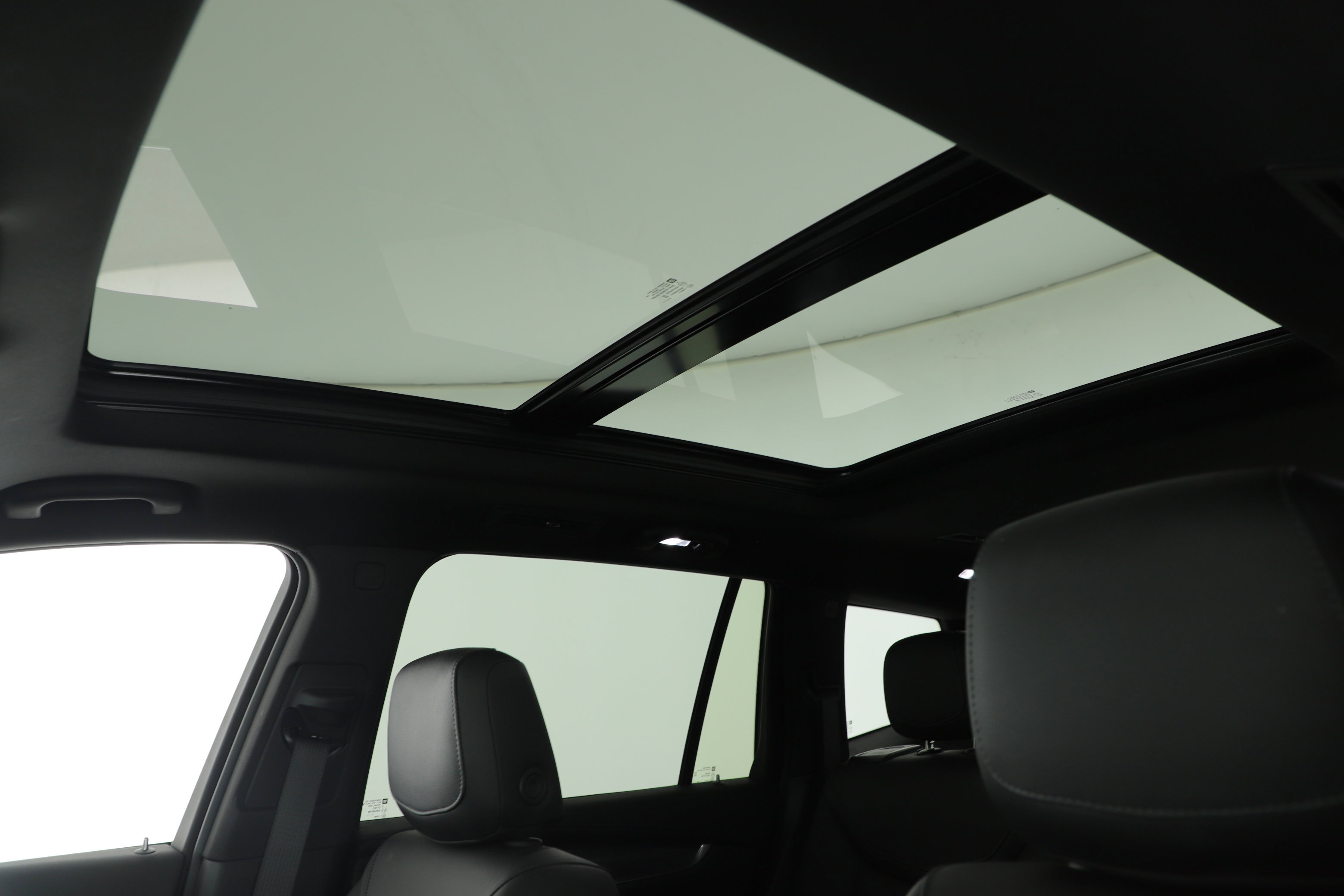 Used 2023 Cadillac XT6 Luxury image 7