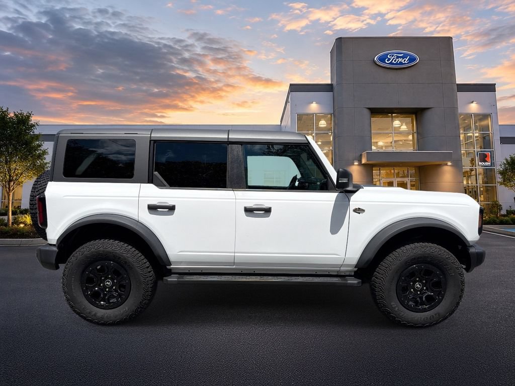 Certified 2023 Ford Bronco Wildtrak AWD/4WD image 10