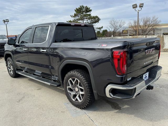 Used 2023 GMC Sierra 1500 SLT w/ SLT Premium Package image 3