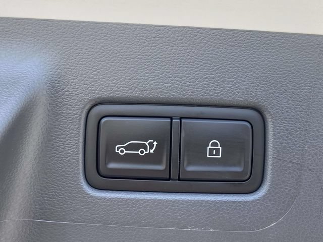 Used 2026 Hyundai Santa Fe SE FWD image 14