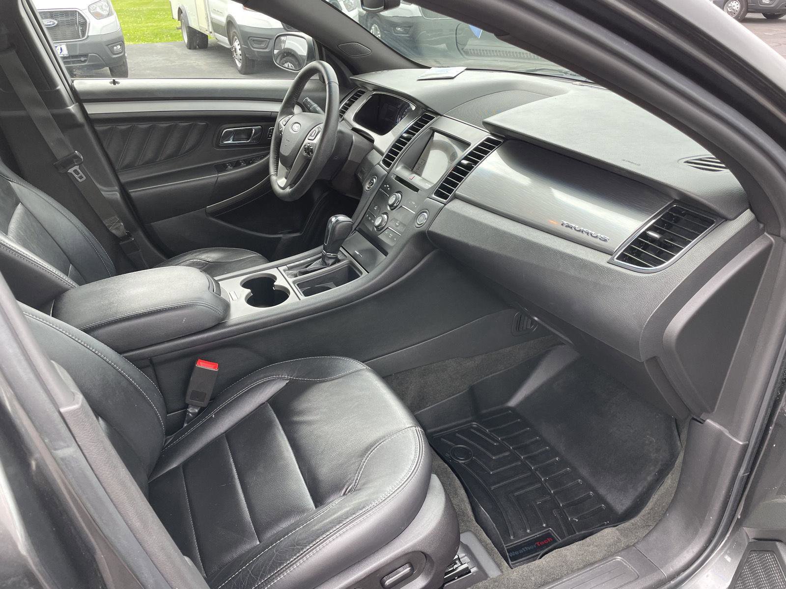 Certified 2018 Ford Taurus SEL w/ Equipment Group 201A FWD image 23