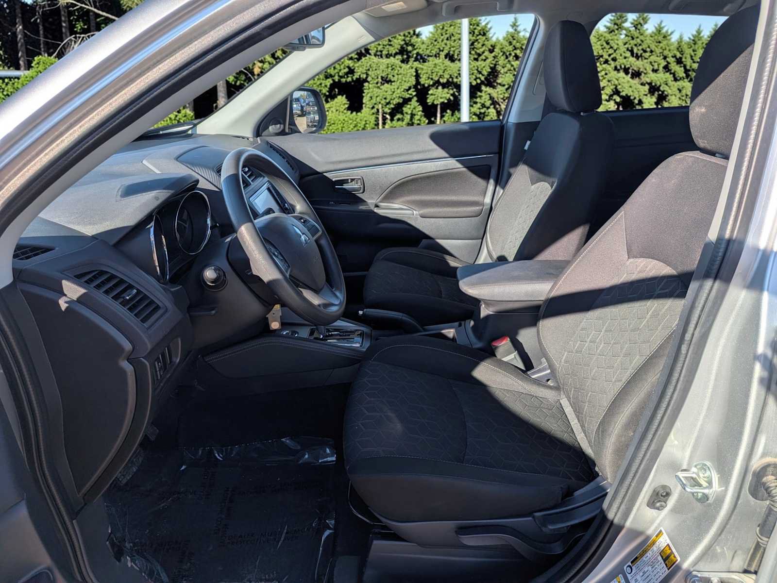 Used 2025 Mitsubishi Outlander Sport ES AWD/4WD image 18