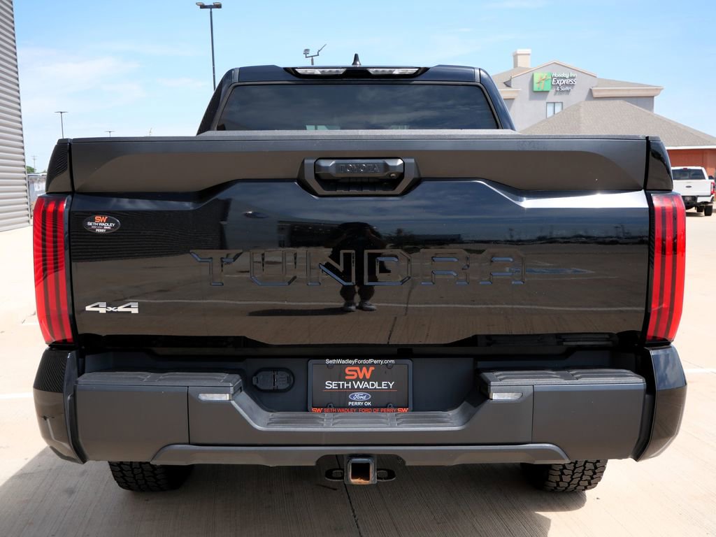 Used 2022 Toyota Tundra SR5 AWD/4WD image 5