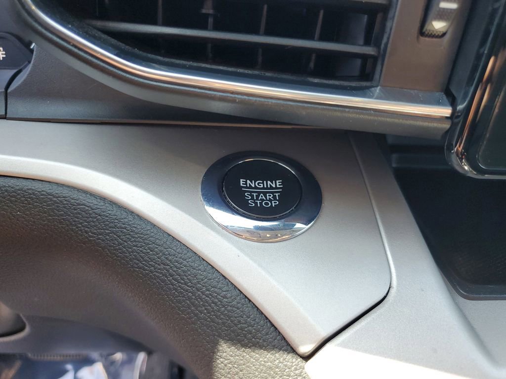 Certified 2023 Ford Explorer XLT w/ Equipment Group 202A image 19