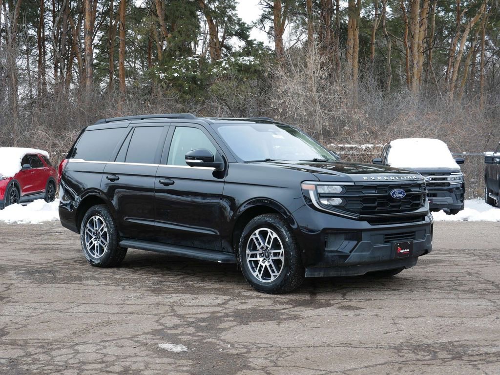 Certified 2025 Ford Expedition Active image 1