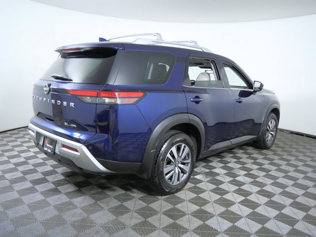 Used 2023 Nissan Pathfinder SL AWD/4WD image 6