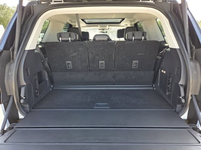 Certified 2025 Ford Expedition Platinum AWD/4WD image 18