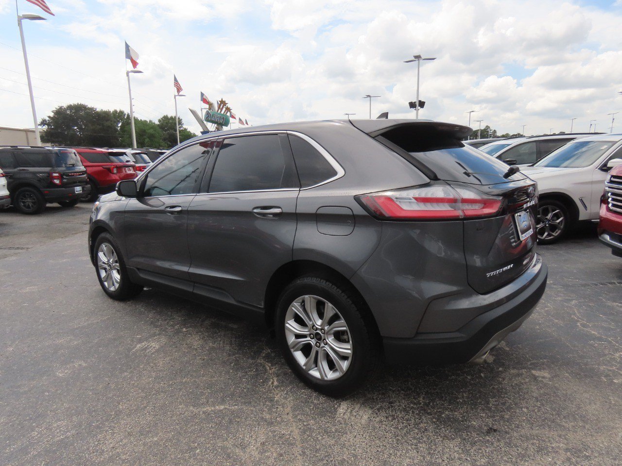 Certified 2023 Ford Edge Titanium AWD/4WD image 17