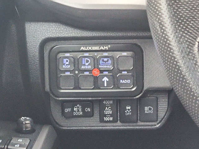 Used 2021 Toyota Tacoma TRD Off-Road w/ Technology Package AWD/4WD image 12